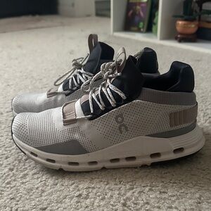 On Running Women’s Sneakers - Cream and Gray